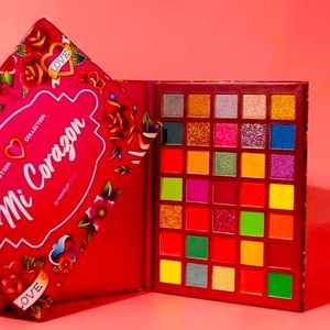 The Mi Corazon palette features 35 shades ranging from colorful shadows satin